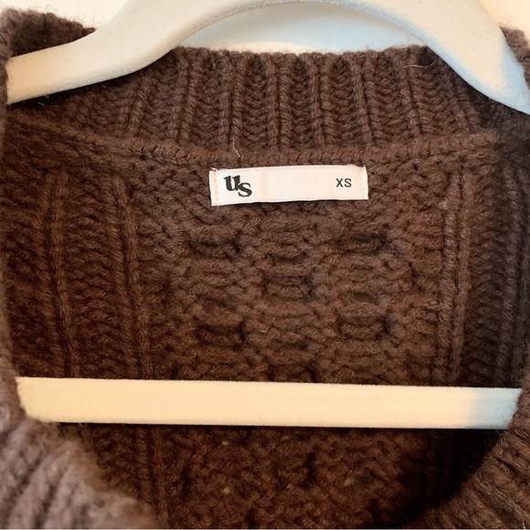 Uncle Studios Cable Knit Sweater - Picture 4 of 6